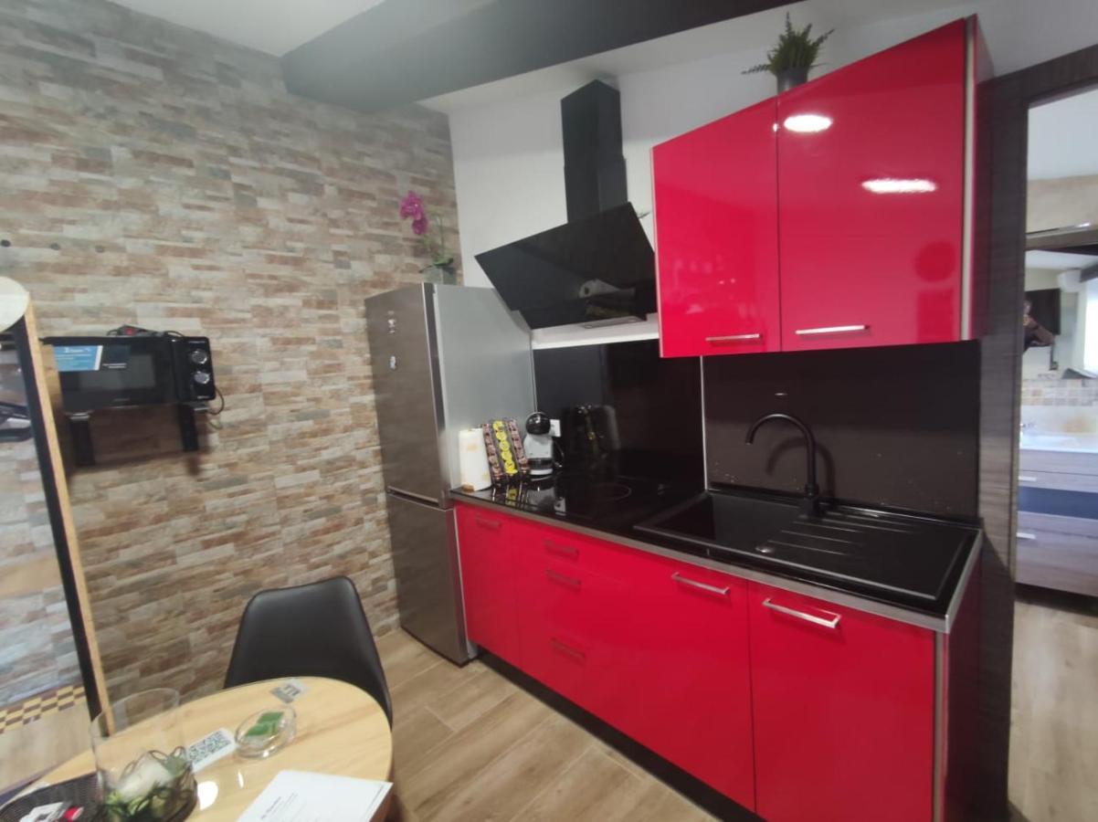 קונסטנטינה Casa Rural La Zzinetina Con Jacuzzi מראה חיצוני תמונה